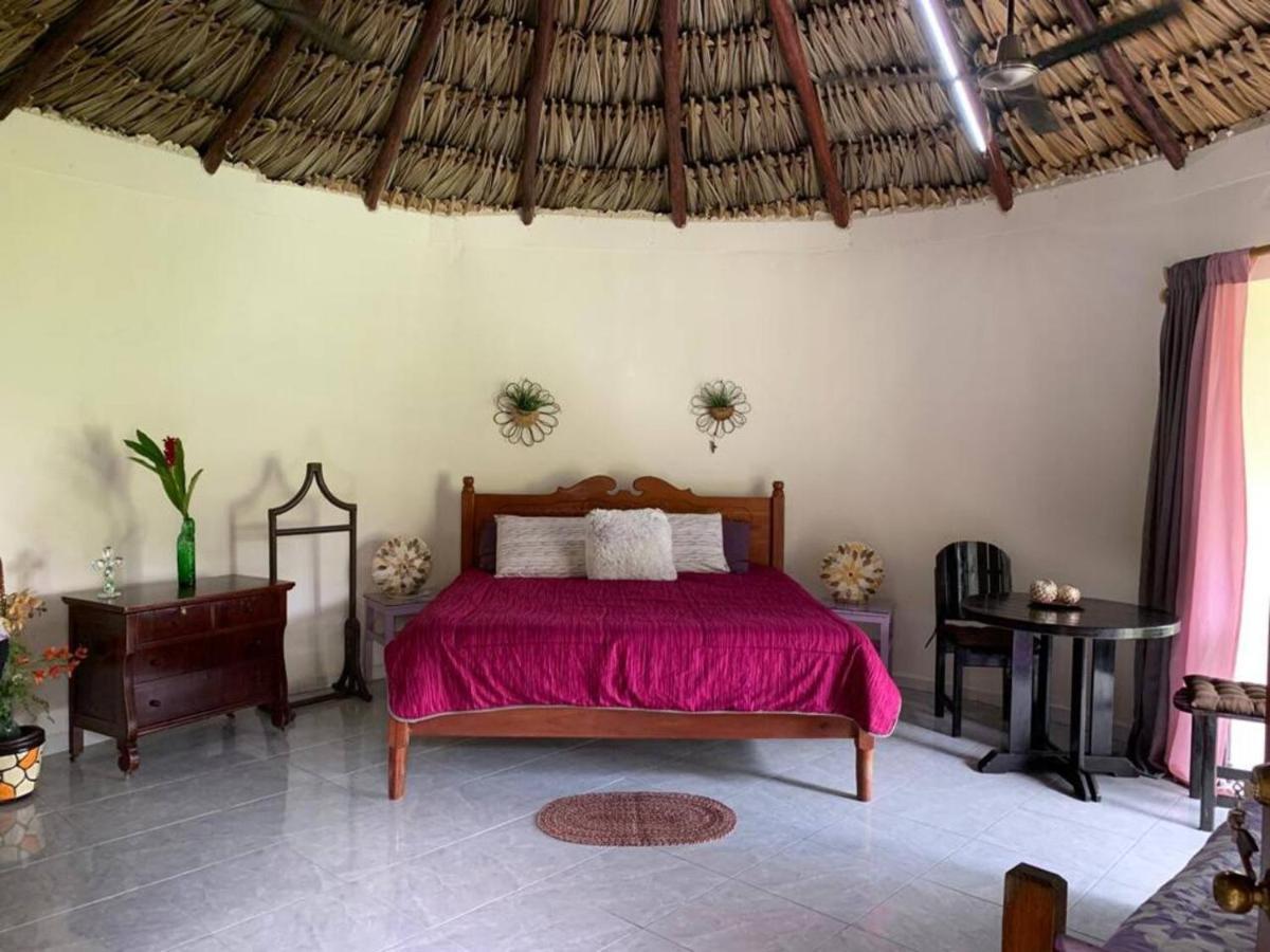 Bungalow Casita Carolina Bacalar Exterior photo