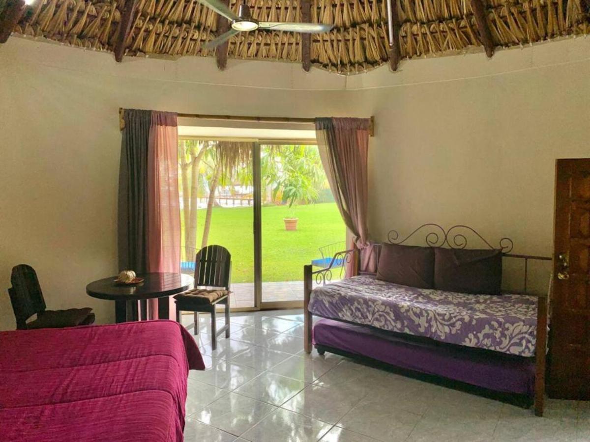 Bungalow Casita Carolina Bacalar Exterior photo
